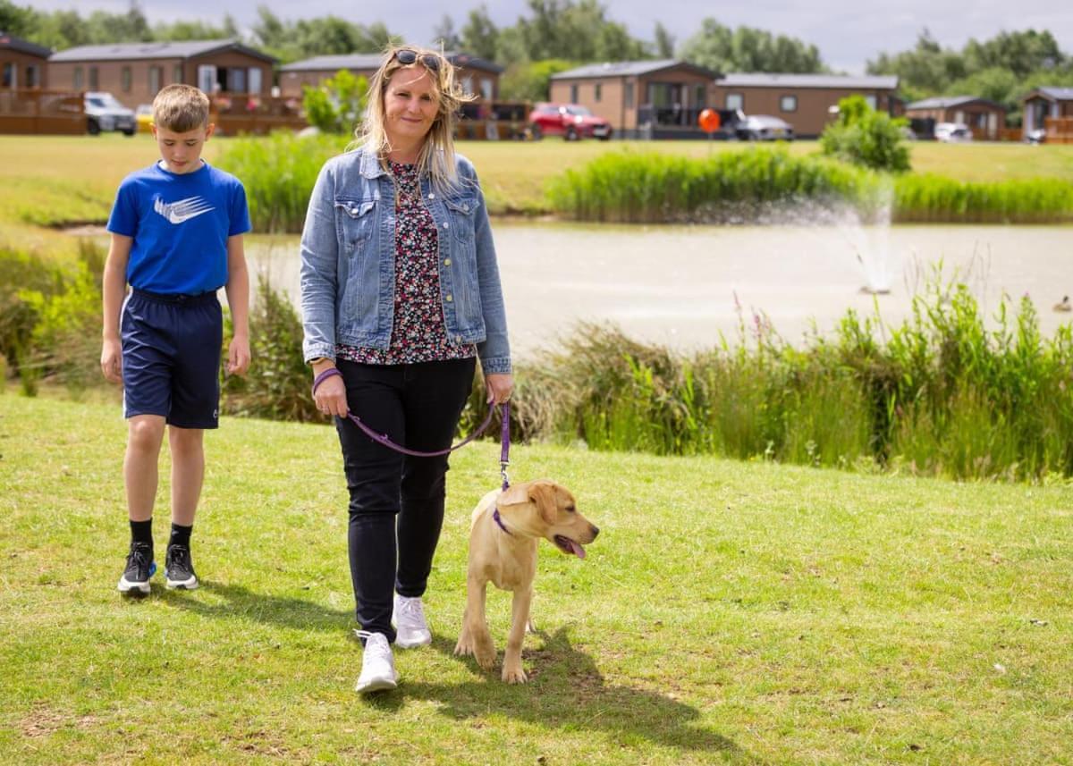 High Farm Holiday Park Routh エクステリア 写真