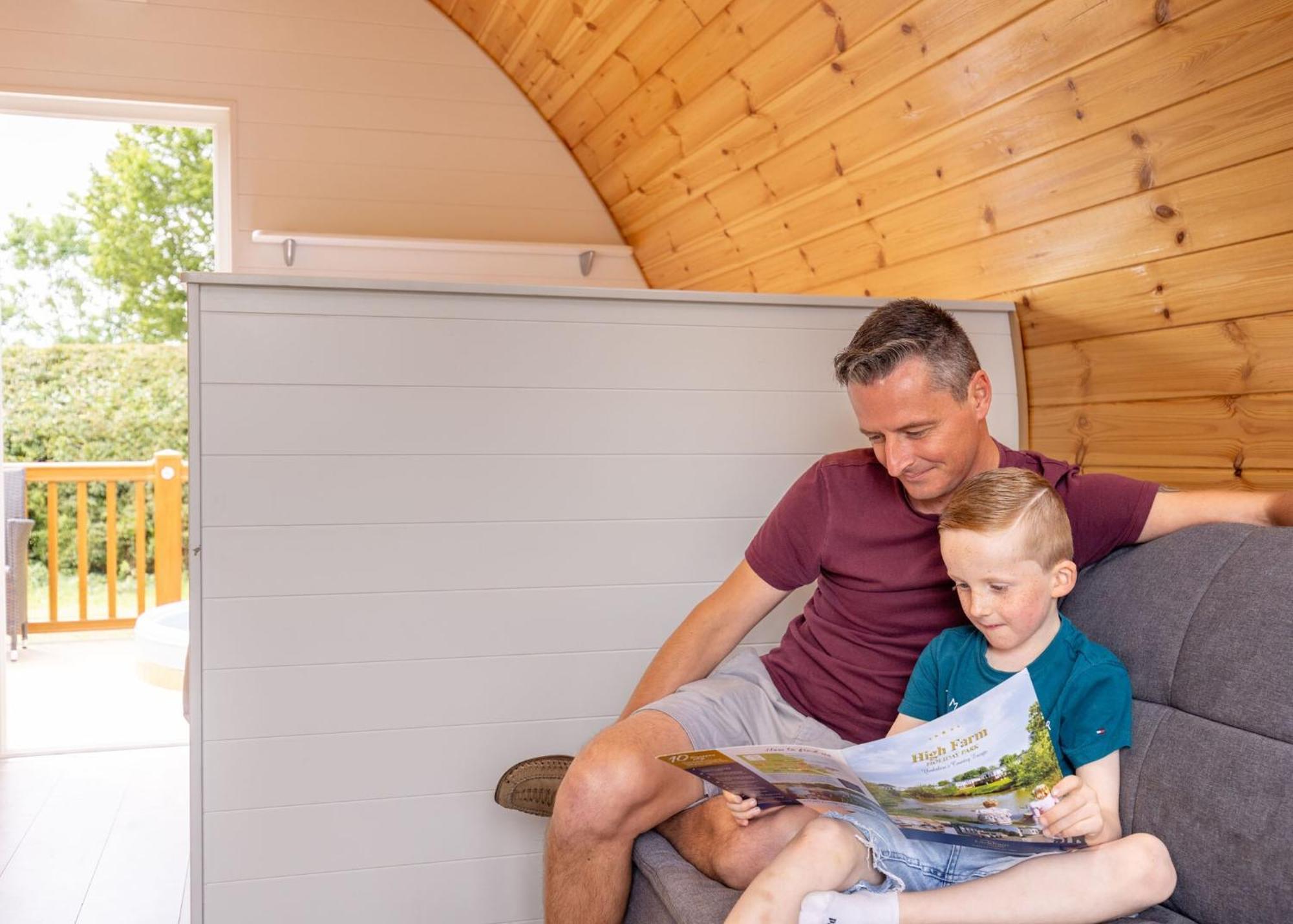 High Farm Holiday Park Routh エクステリア 写真